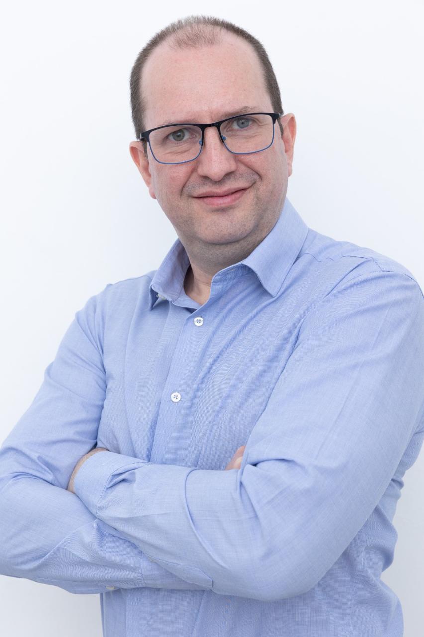 Dr. Andreas Koszka
